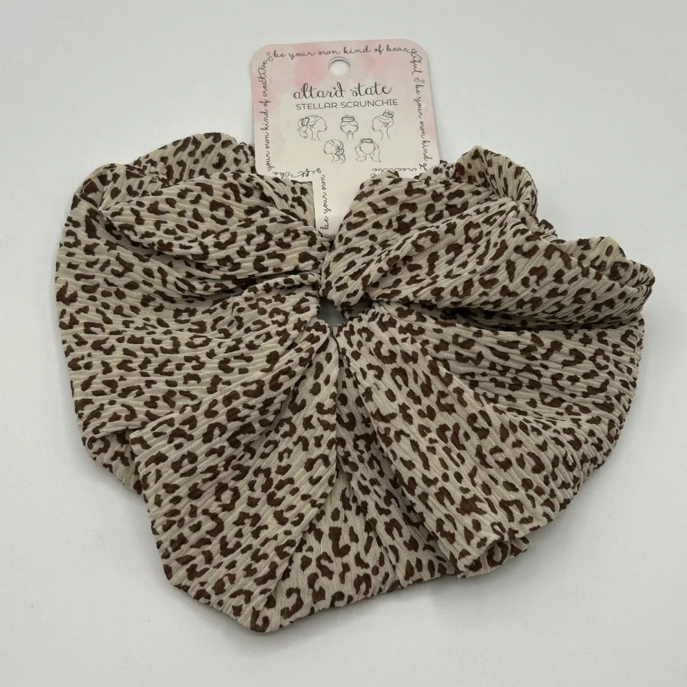 BUNDLE Altar'd State Leopard Amber‎ Stellar Scrunchie Bow Hair Tie Accessory NWT